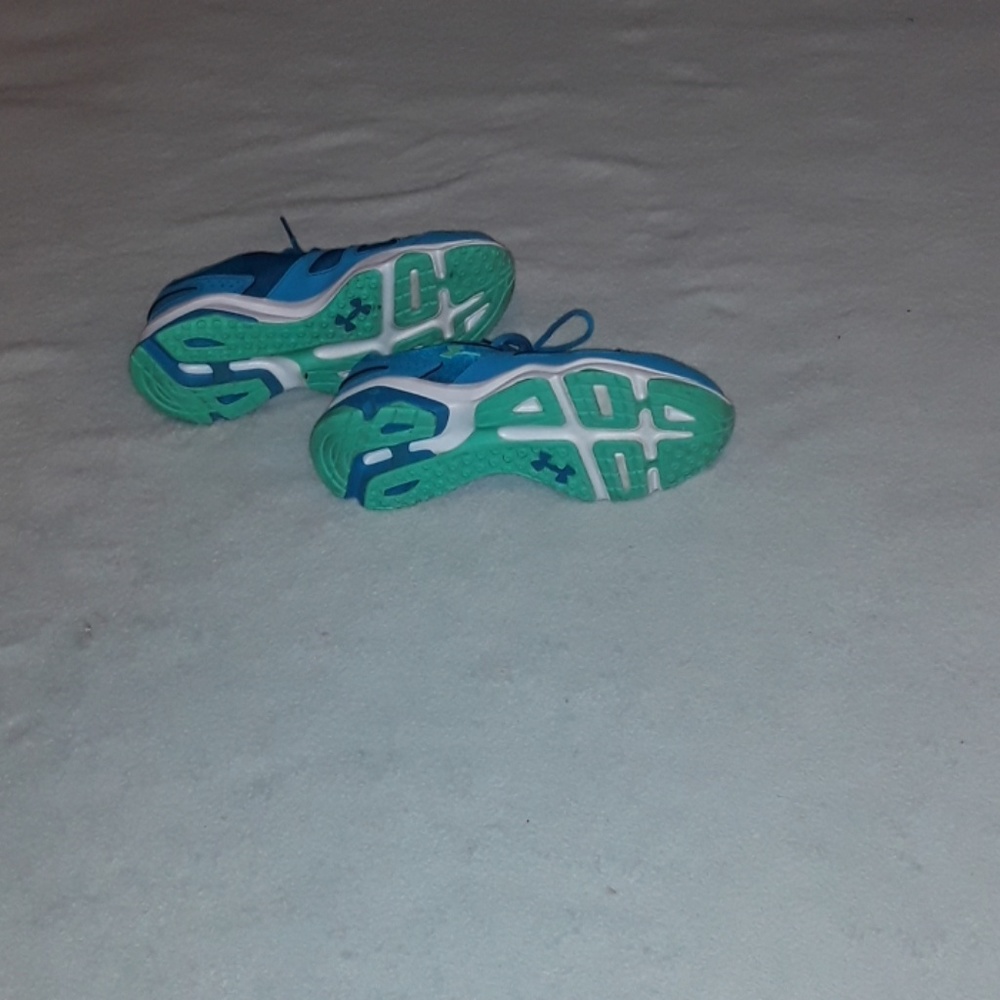 Shoes - Picture 2 of 2
